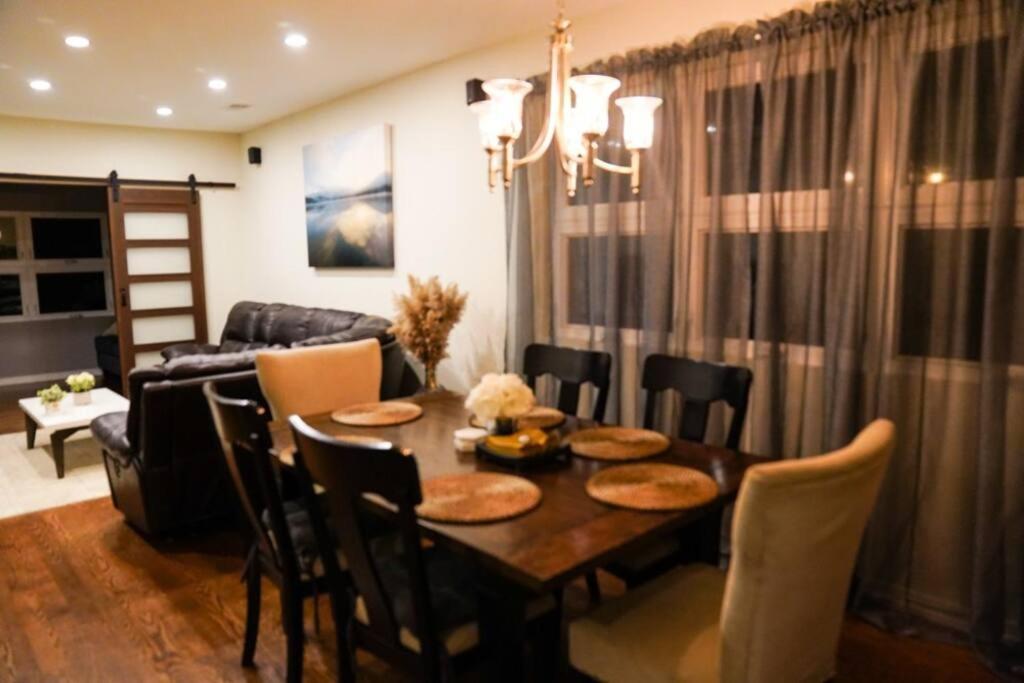 Nice And Cozy. Sleeps 5. Daire Chicago Dış mekan fotoğraf