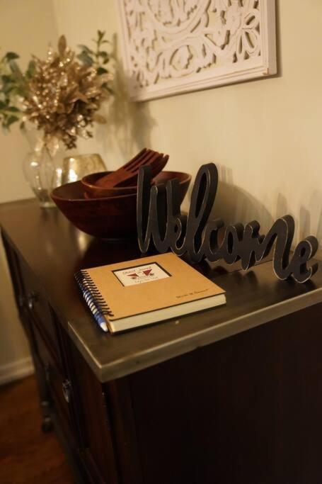 Nice And Cozy. Sleeps 5. Daire Chicago Dış mekan fotoğraf